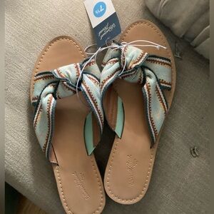 Universal Thread Tan and Green Sandals with Knotted Straps